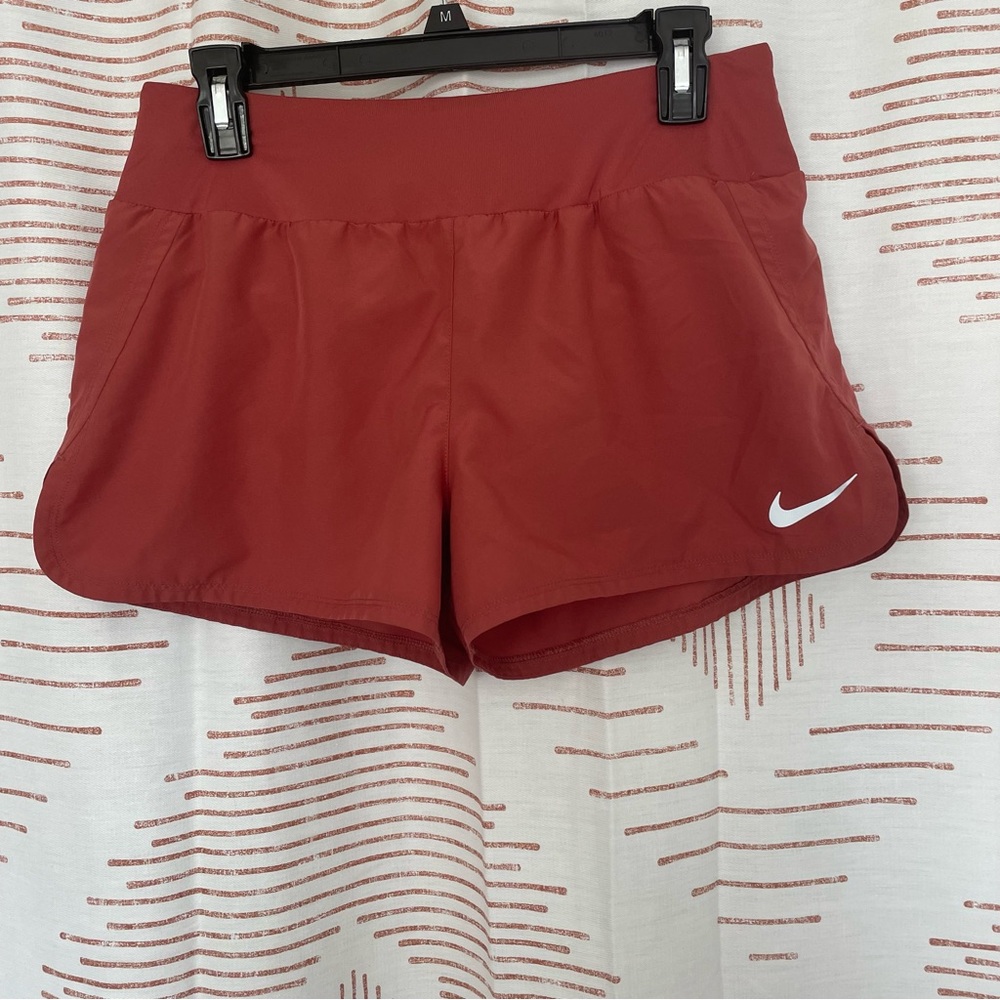 Women’s Nike Shorts | size medium